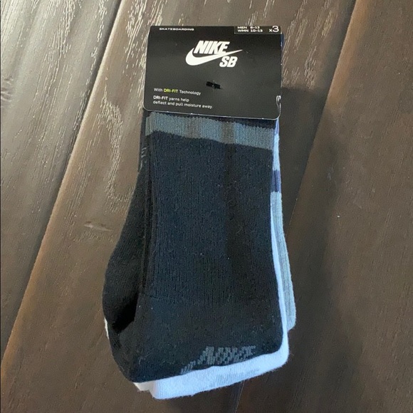 Nike Other - SOLD! Nike SB Crew/Mid Calf 3 Pack Mulitcolor Sock